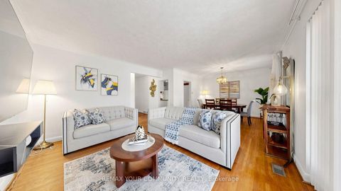Photo 6 at 487 Hounslow Avenue, Willowdale West, Toronto