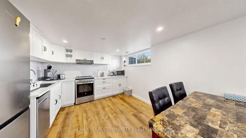 Photo 33 at 487 Hounslow Avenue, Willowdale West, Toronto