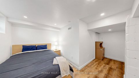 Photo 42 at 487 Hounslow Avenue, Willowdale West, Toronto
