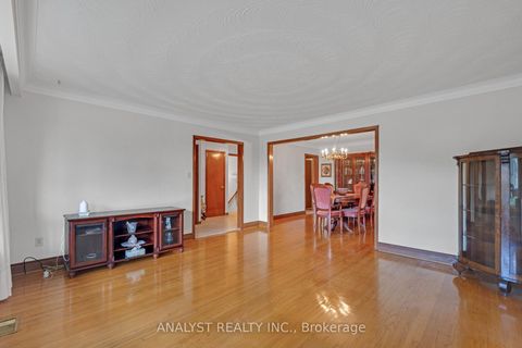 Photo 12 at 269 Gary Drive, Pelmo Park W4, Toronto