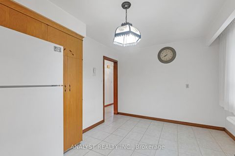 Photo 18 at 269 Gary Drive, Pelmo Park W4, Toronto