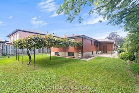 Photo 41 at 269 Gary Drive, Pelmo Park W4, Toronto