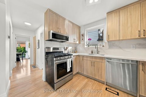 Photo 9 at 44 Daniels Street, Queensway, Toronto