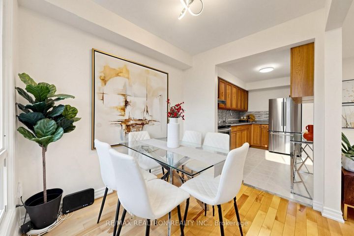 Photo 9 at 42 Pepper Vine Way, Bayview Village, Toronto