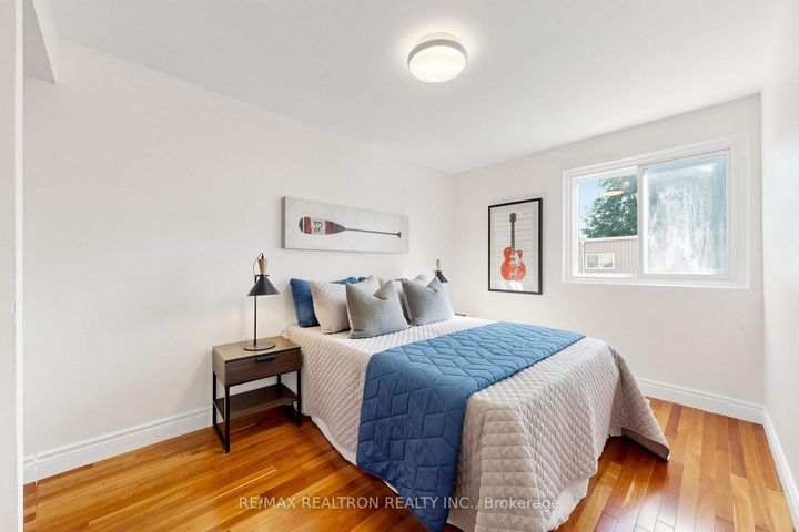Photo 24 at 42 Pepper Vine Way, Bayview Village, Toronto
