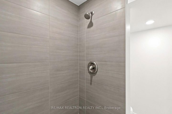 Photo 39 at 42 Pepper Vine Way, Bayview Village, Toronto