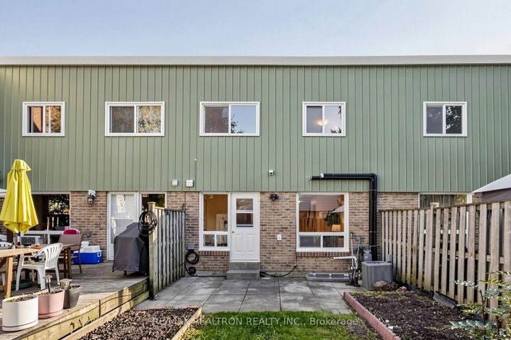 Photo 42 at 42 Pepper Vine Way, Bayview Village, Toronto