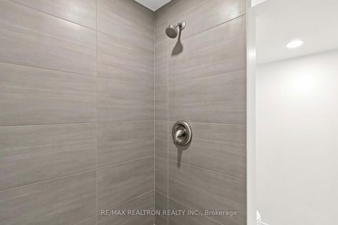Photo 39 at 42 Pepper Vine Way, Bayview Village, Toronto