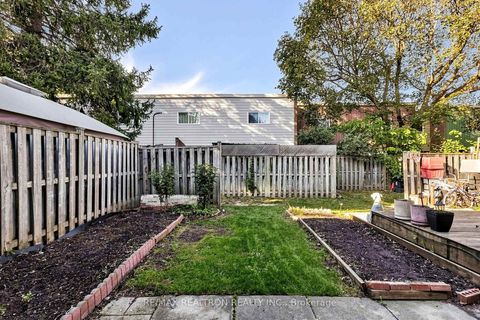 Photo 43 at 42 Pepper Vine Way, Bayview Village, Toronto