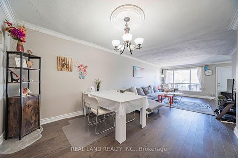 Photo 15 at 37 Pawnee Avenue, Pleasant View, Toronto