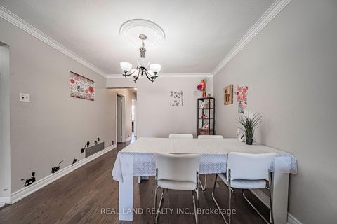 Photo 16 at 37 Pawnee Avenue, Pleasant View, Toronto