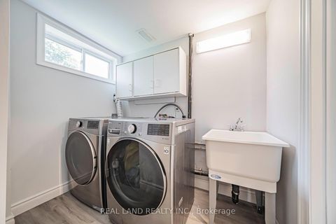 Photo 27 at 37 Pawnee Avenue, Pleasant View, Toronto