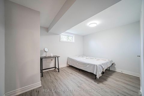 Photo 41 at 37 Pawnee Avenue, Pleasant View, Toronto