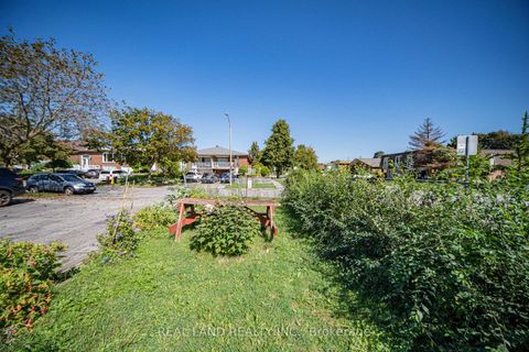 Photo 44 at 37 Pawnee Avenue, Pleasant View, Toronto