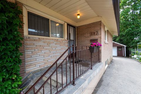 Photo 3 at 887 Brimorton Drive, Woburn, Toronto