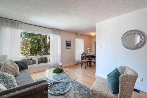 Photo 5 at 887 Brimorton Drive, Woburn, Toronto