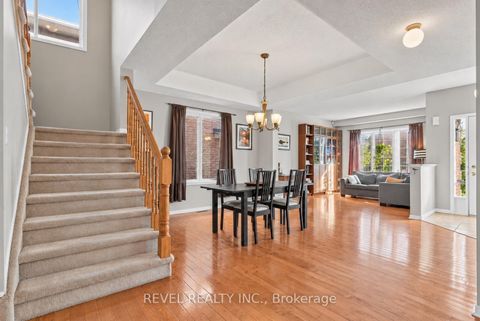 Photo 4 at 30 Sun King Crescent, Shore, Barrie