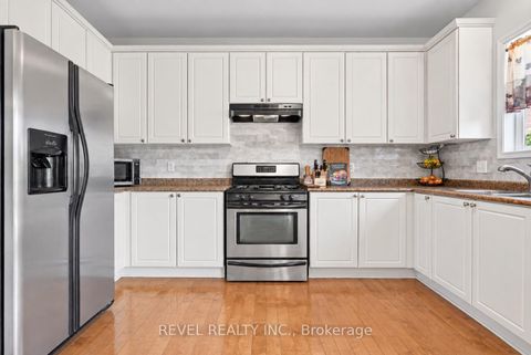 Photo 16 at 30 Sun King Crescent, Shore, Barrie