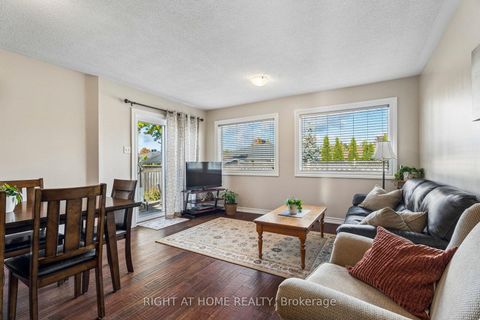 Photo 8 at 12 Player Drive, East Bayfield, Barrie