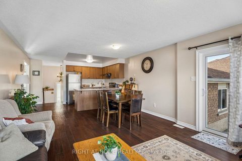 Photo 11 at 12 Player Drive, East Bayfield, Barrie