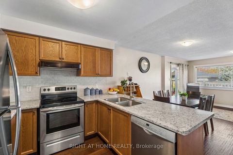Photo 13 at 12 Player Drive, East Bayfield, Barrie