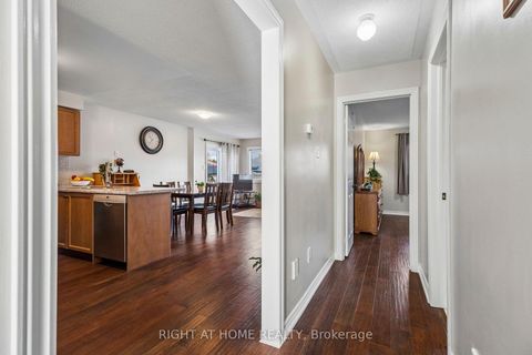 Photo 15 at 12 Player Drive, East Bayfield, Barrie
