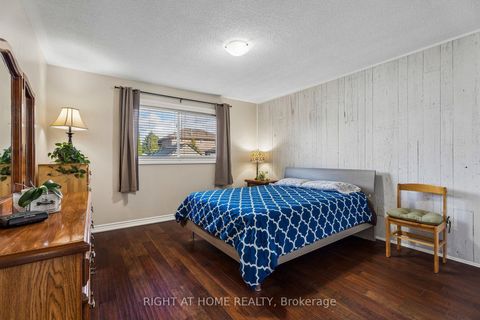 Photo 16 at 12 Player Drive, East Bayfield, Barrie
