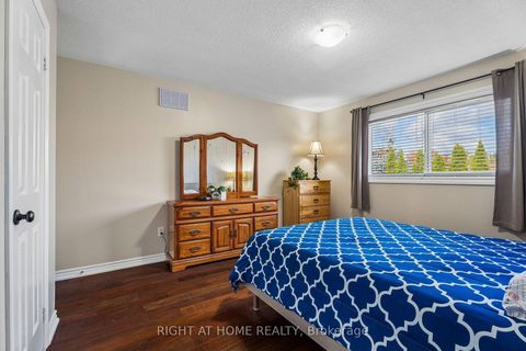 Photo 17 at 12 Player Drive, East Bayfield, Barrie