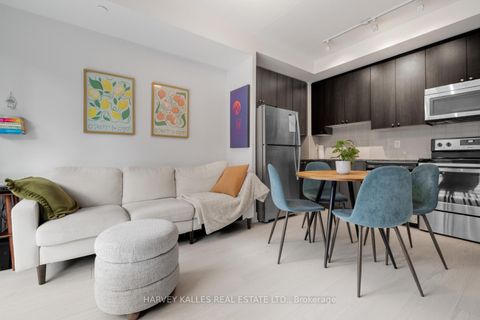 Photo 4 at 202 - 68 Merton Street, Mount Pleasant West, Toronto