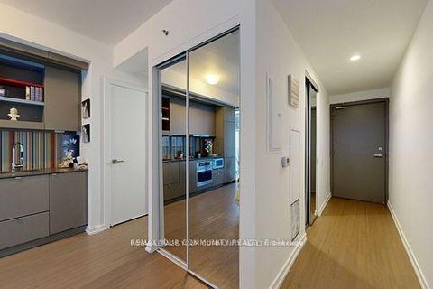 Photo 8 at 602 - 101 PETER Street, Waterfront Communities C1, Toronto