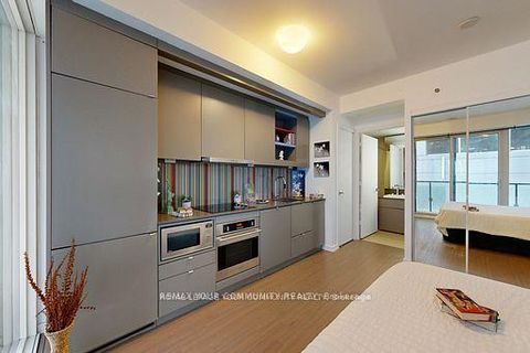 Photo 12 at 602 - 101 PETER Street, Waterfront Communities C1, Toronto