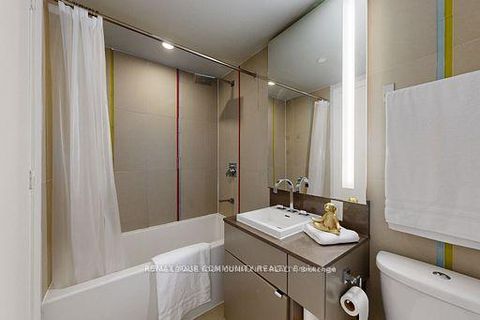 Photo 17 at 602 - 101 PETER Street, Waterfront Communities C1, Toronto