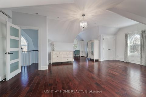 Photo 17 at 144 Brooke Street, Yorkhill, Vaughan