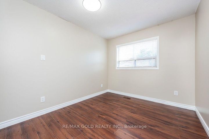 Photo 36 at 7283 Sigsbee Drive, Malton, Mississauga