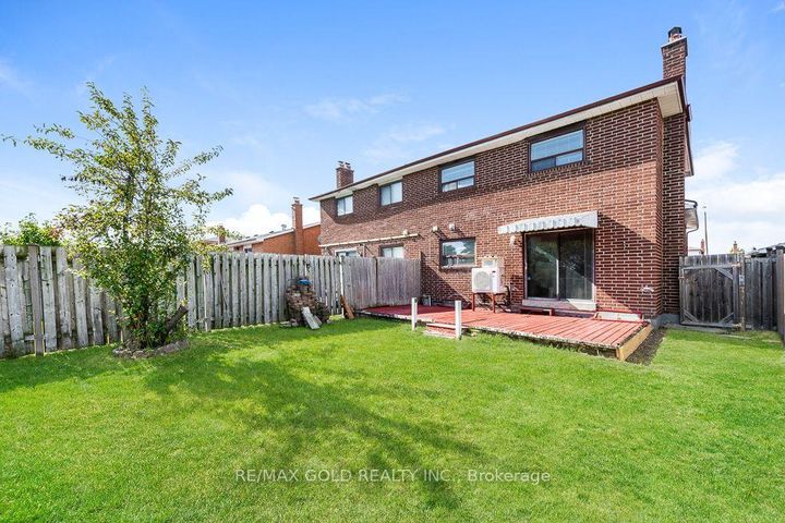 Photo 43 at 7283 Sigsbee Drive, Malton, Mississauga