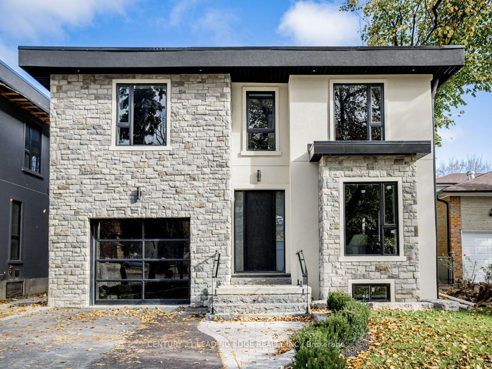 19 DONALDA Crescent, Malvern West, Toronto 