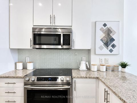 Photo 13 at 317 - 70 Forest Manor Road, Henry Farm, Toronto