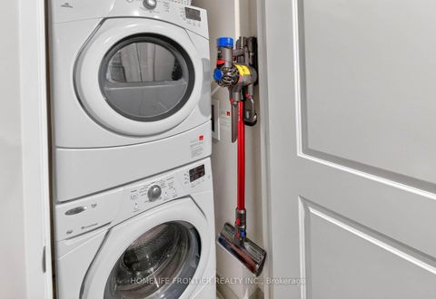 Photo 17 at 706 - 2 Old Mill Drive, Swansea, Toronto