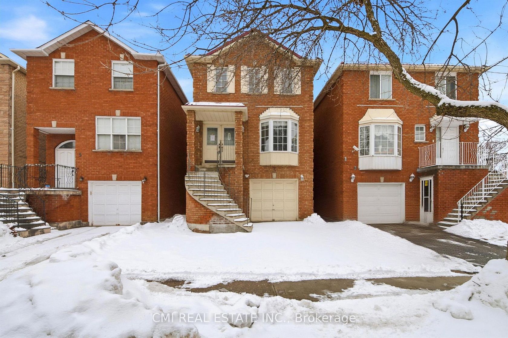 3 Forest Point Drive, Mount Dennis, Toronto 