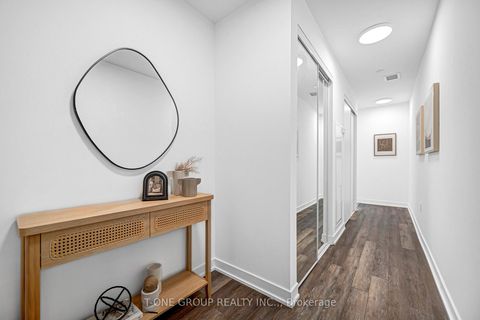 Photo 3 at 309 - 250 Lawrence Avenue W, Lawrence Park North, Toronto