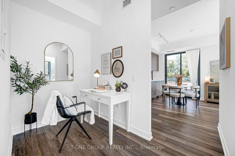 Photo 4 at 309 - 250 Lawrence Avenue W, Lawrence Park North, Toronto
