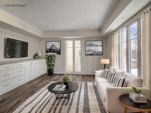 Photo 4 at 343 - 30 Western Battery Road, Niagara, Toronto