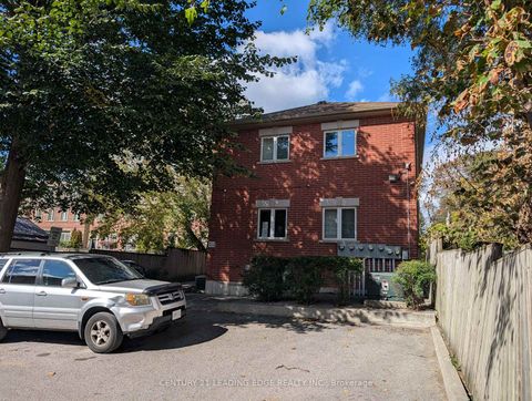 Photo 2 at 3 - 736 Kingston Road, Danforth, Toronto