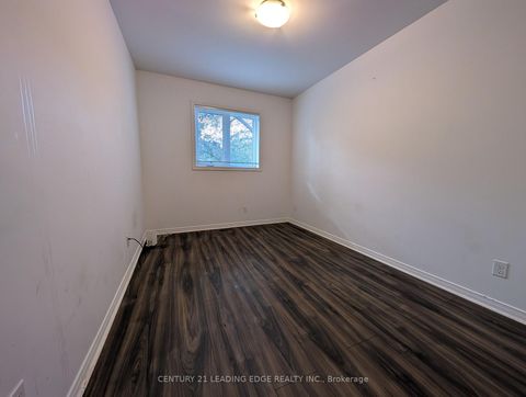 Photo 6 at 3 - 736 Kingston Road, Danforth, Toronto