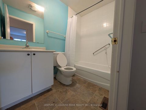 Photo 8 at 3 - 736 Kingston Road, Danforth, Toronto