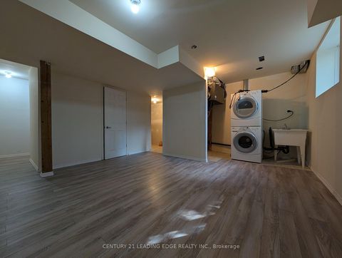 Photo 11 at 3 - 736 Kingston Road, Danforth, Toronto