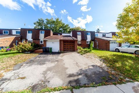 Photo 0 at 5 Wiggens Court, Malvern, Toronto