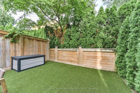 Photo 32 at 7A Everett Crescent, Lumsden, Toronto