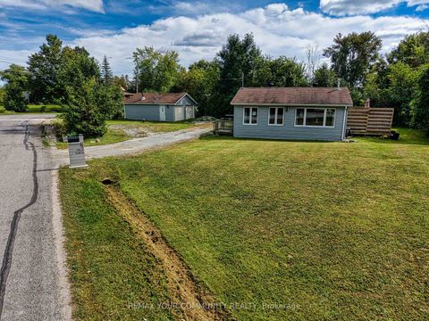 Photo 1 at 18 Isle Vista Drive, Virginia, Georgina