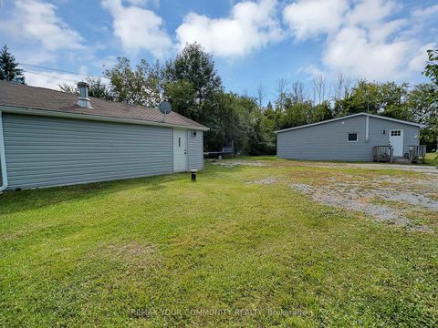Photo 2 at 18 Isle Vista Drive, Virginia, Georgina